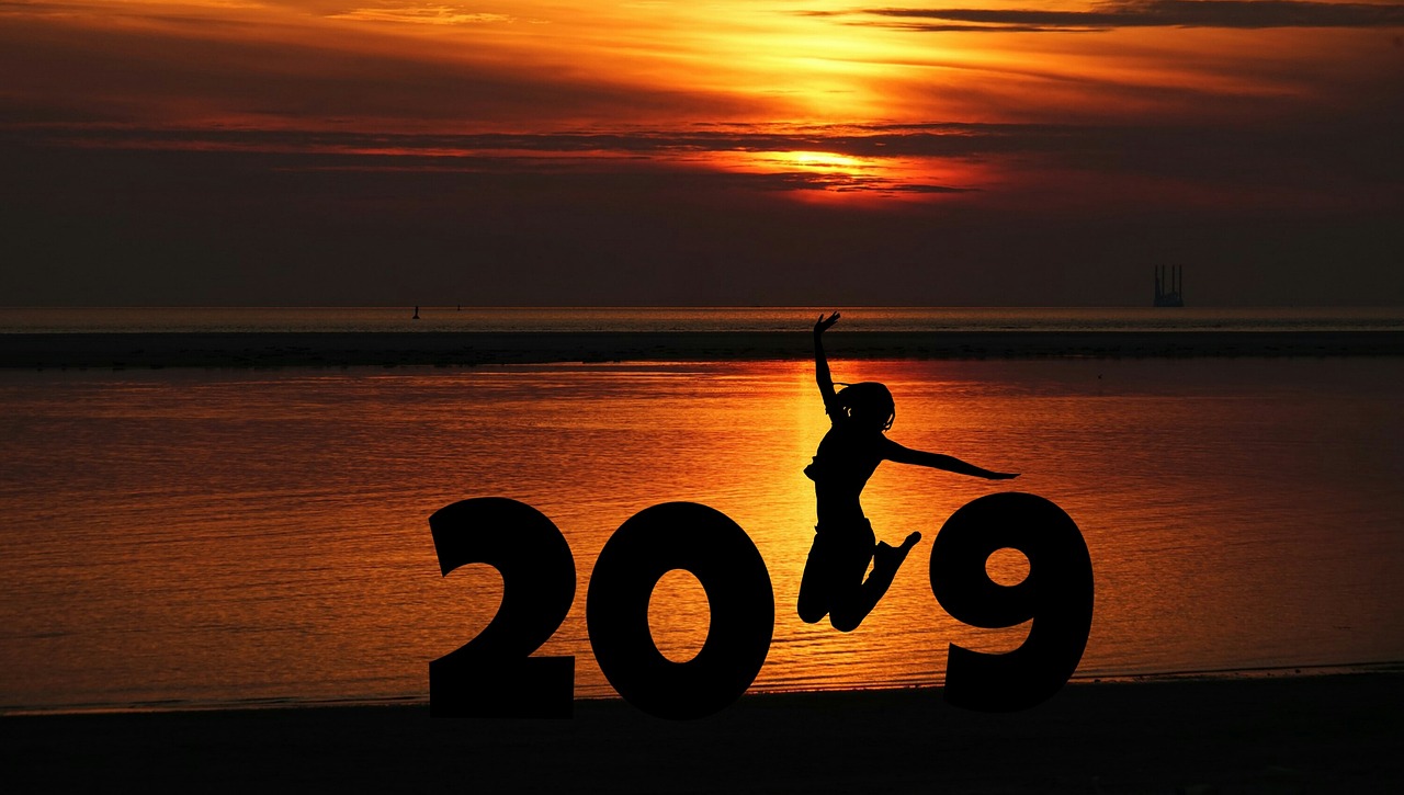 “春节放7天上7天	” 春节七天假期有工资吗？